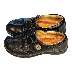 Clarks Structured Soft Black Leather Side Button Women's Shoes Size 6M